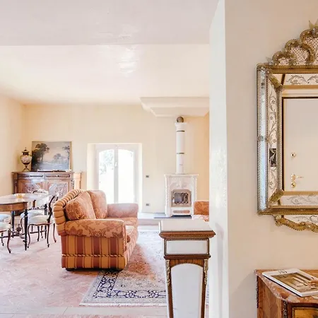 Luxury Le Rose By Myhomeincomo Διαμέρισμα *