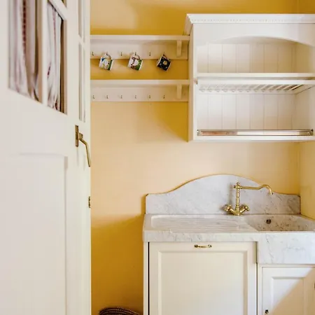 Luxury Le Rose By Myhomeincomo Apartment