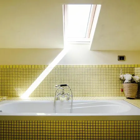 Luxury Le Rose By Myhomeincomo Moltrasio