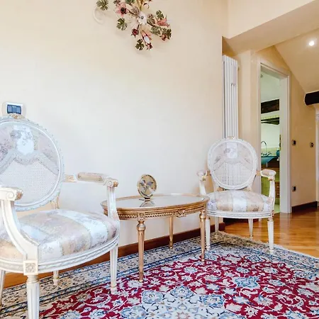 Apartment Luxury Le Rose By Myhomeincomo *